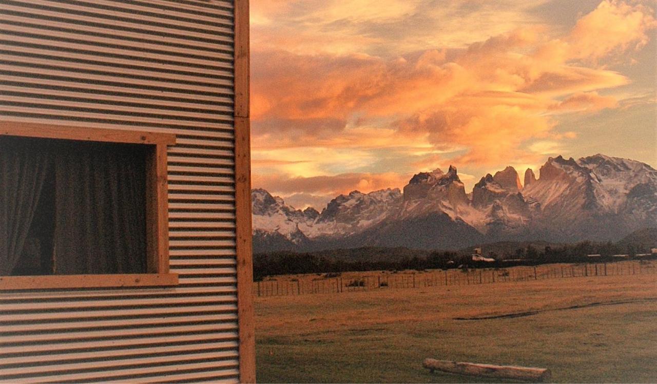 Bed and Breakfast Vista Al Paine - Refugio De Aventura à Torres del Paine National Park Extérieur photo