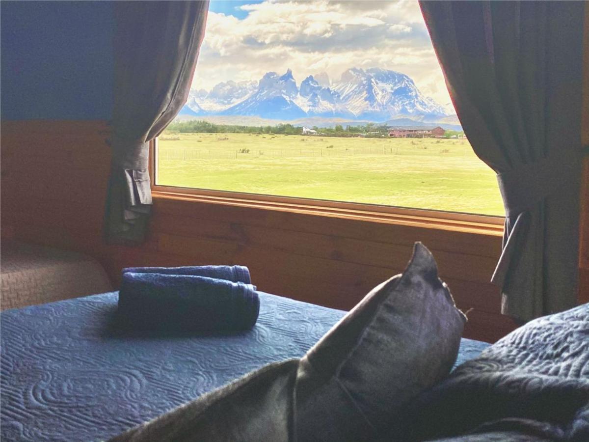 Bed and Breakfast Vista Al Paine - Refugio De Aventura à Torres del Paine National Park Extérieur photo