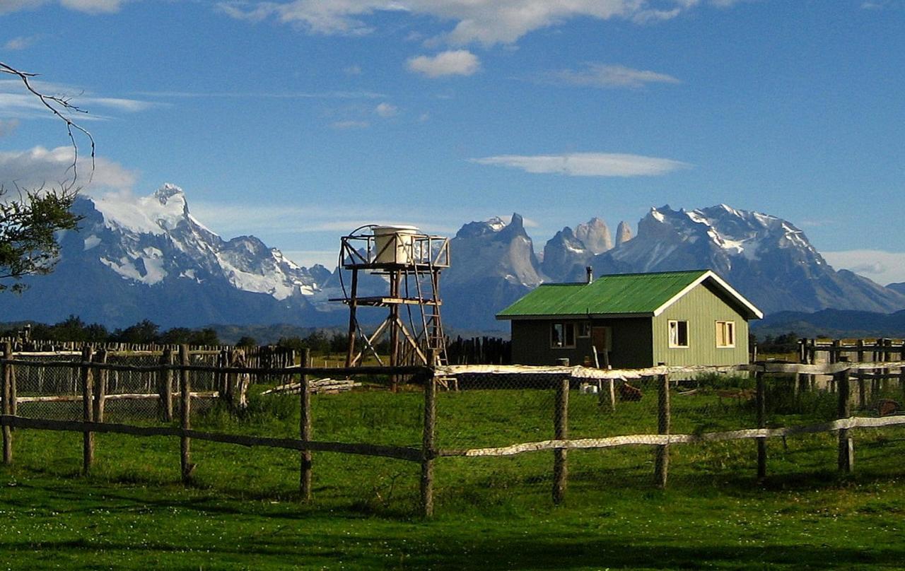 Bed and Breakfast Vista Al Paine - Refugio De Aventura à Torres del Paine National Park Extérieur photo