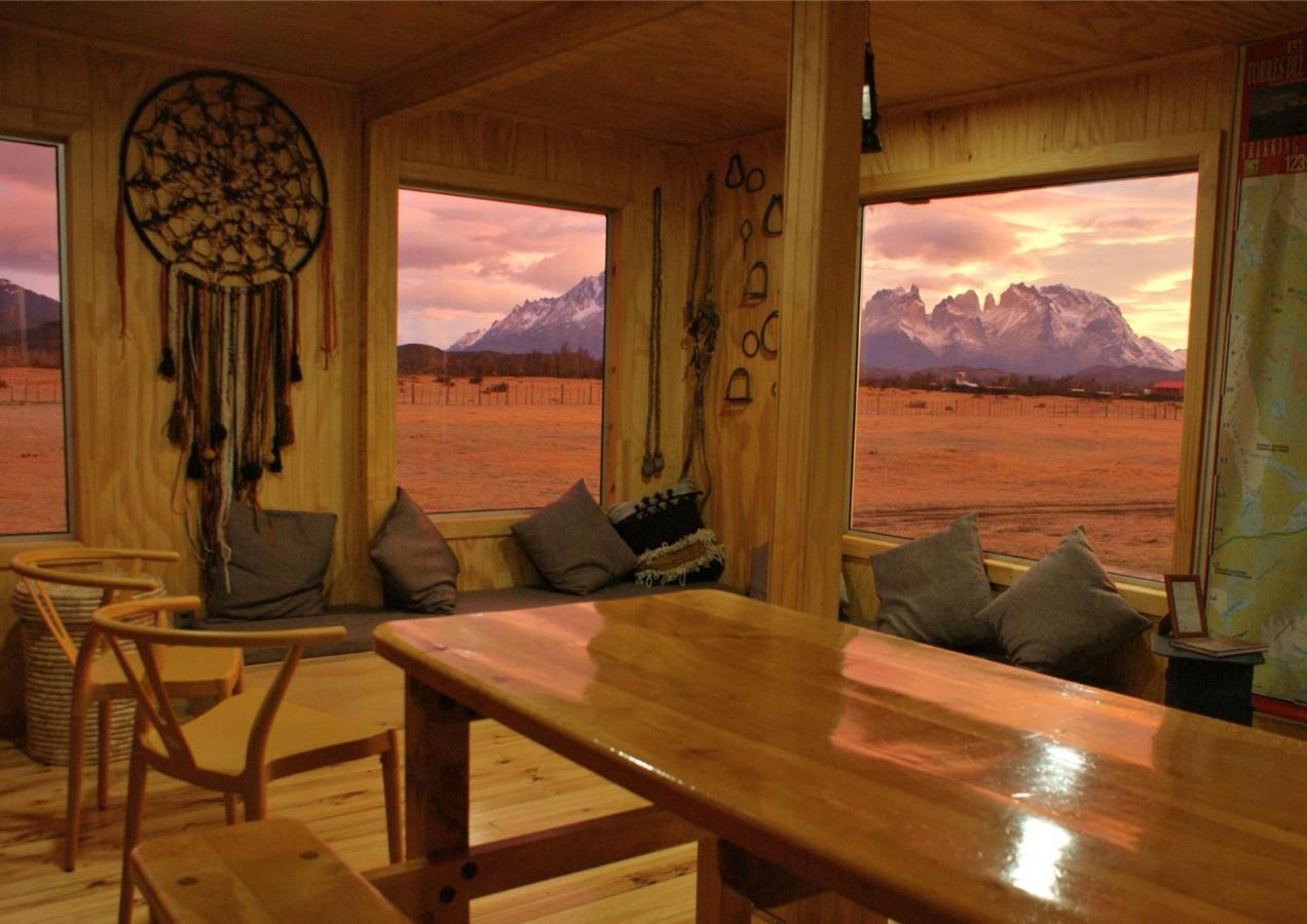 Bed and Breakfast Vista Al Paine - Refugio De Aventura à Torres del Paine National Park Extérieur photo